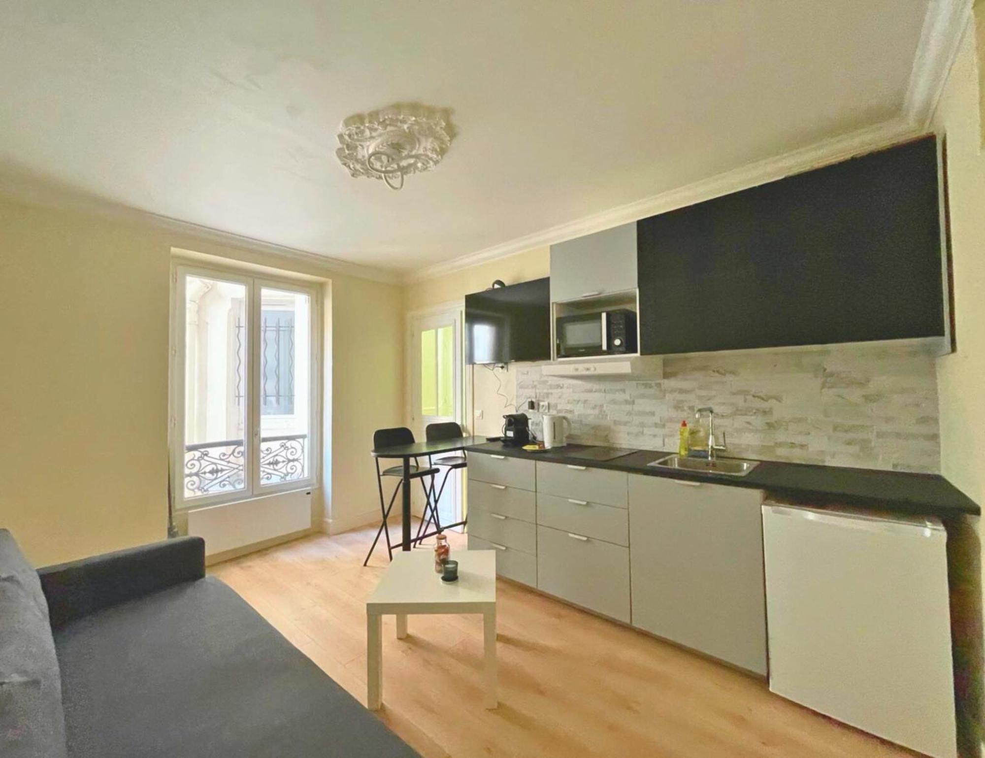 Chambre Lit Double Et Salon Avec Canape-Lit A 10 Minutes Des Champs Elysees Paris Ngoại thất bức ảnh